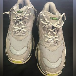 Balenciaga triple S